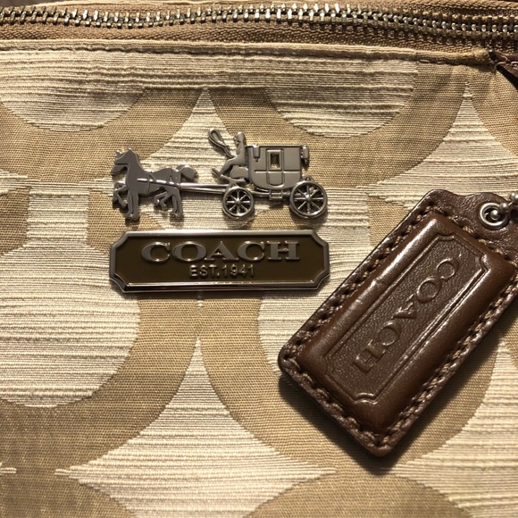 Coach Bag - Picture 2 of 5